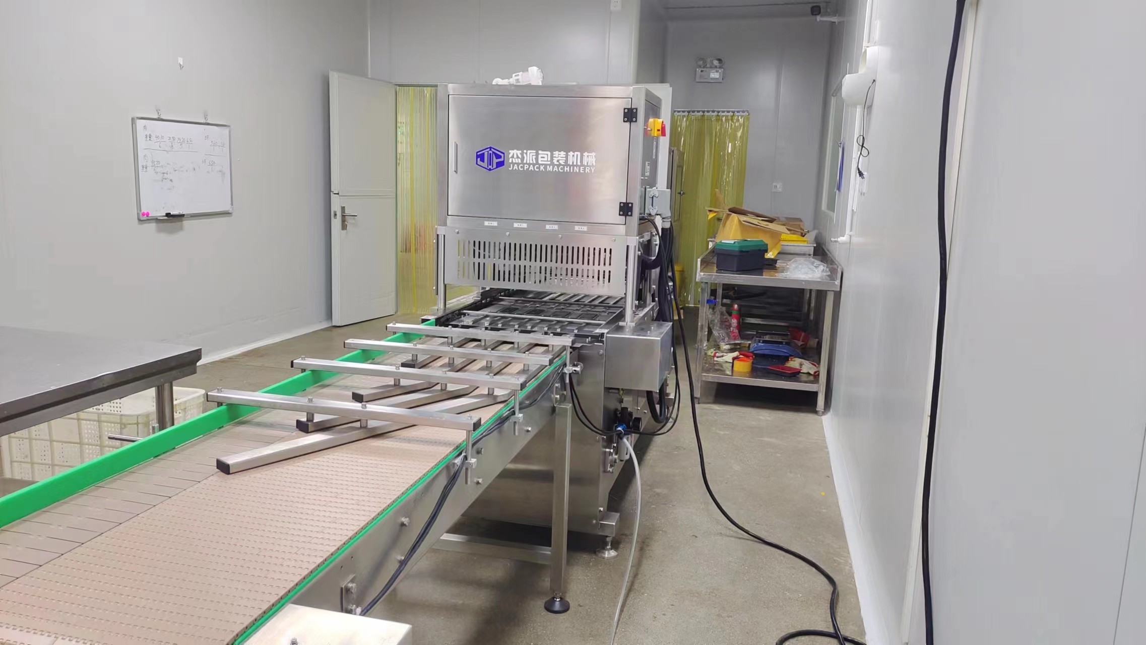 Şirketin en son blog yazıları Otomasyonun Güçlendirilmesi: Otomatik Paketleme Makinelerinde Değişim ve Atlama